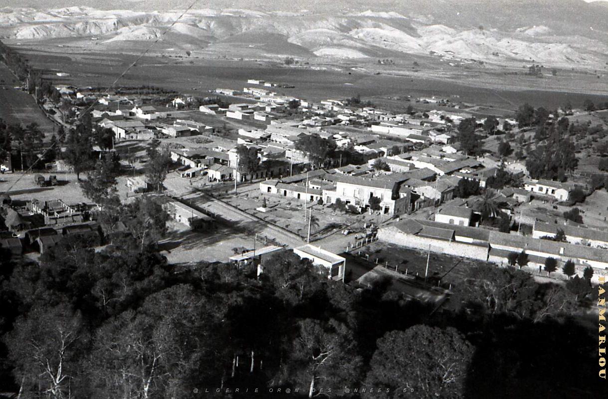 Ammi-moussa 500- Vue ensemble sur monts Ouarsenis COLLECTION DES AMIS DE ND DE SANTA CRUZ.jpg